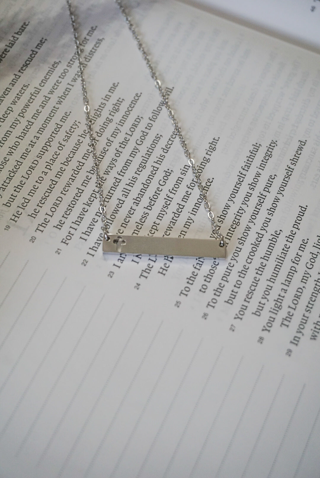 316 Stainless Steel Cross Cutout Bar Necklace