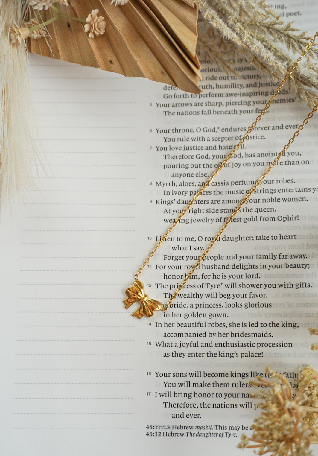 18k Gold Pvd Bow Necklace