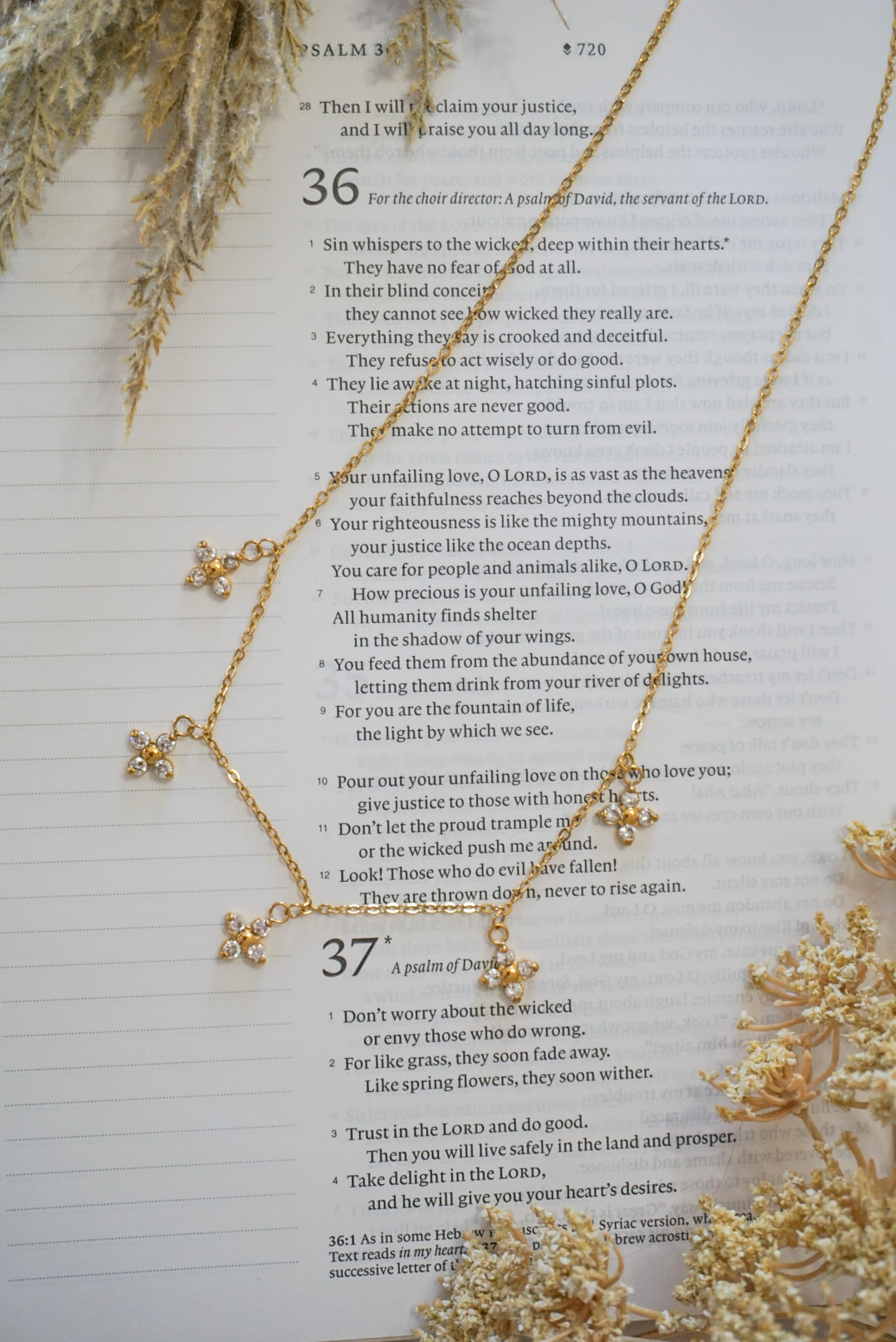 18k Gold Pvd Floral Dangle Necklace