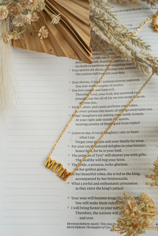18k Gold Pvd Mom Necklace