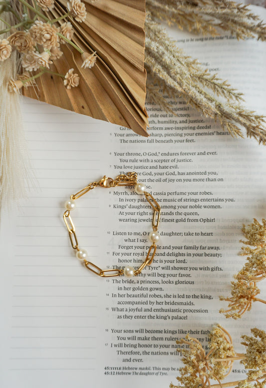 18k Gold Pvd Pearl Paperclip Bracelet