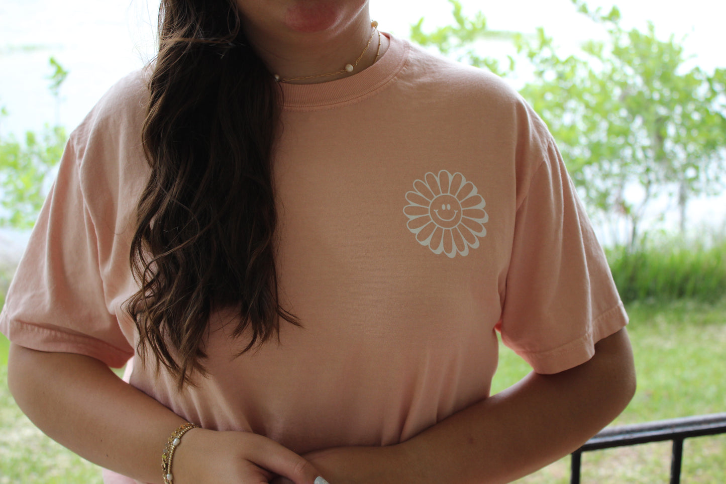 The Worries Into Prayers Tee