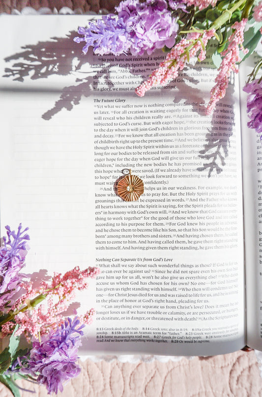 18k Gold Pvd Textured Sunburst Circle Charm
