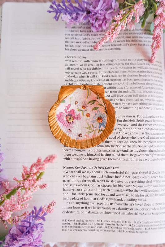 Small Shell Trinket Dish