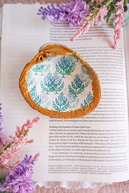 Medium Shell Trinket Dish